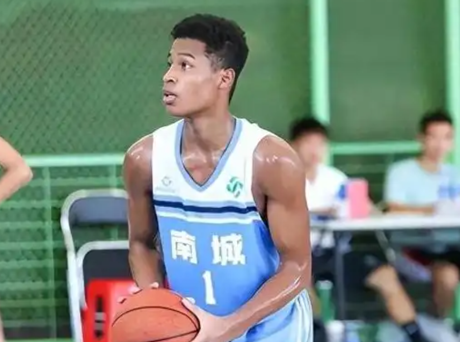 是中流砥柱, 当然张文逸, 东首节就赢 是中流砥柱, 当然张文逸, 东首节就赢